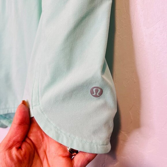 Lululemon Run Times Shorts II *4" Toothpaste green Athletic lined running Size 1 - Picture 6 of 11